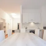 Bellagio Apartment Appartement
